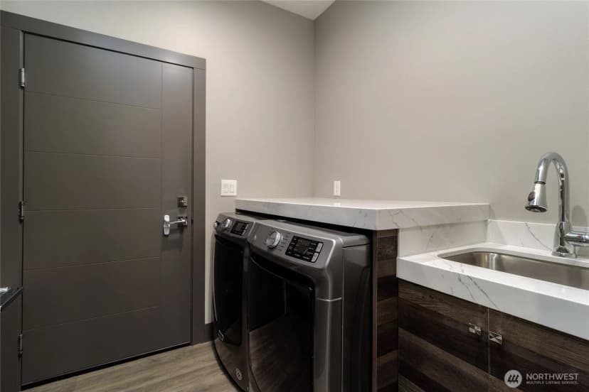 Property photo for 35 Ne Alpine Drive, College Place photo 23