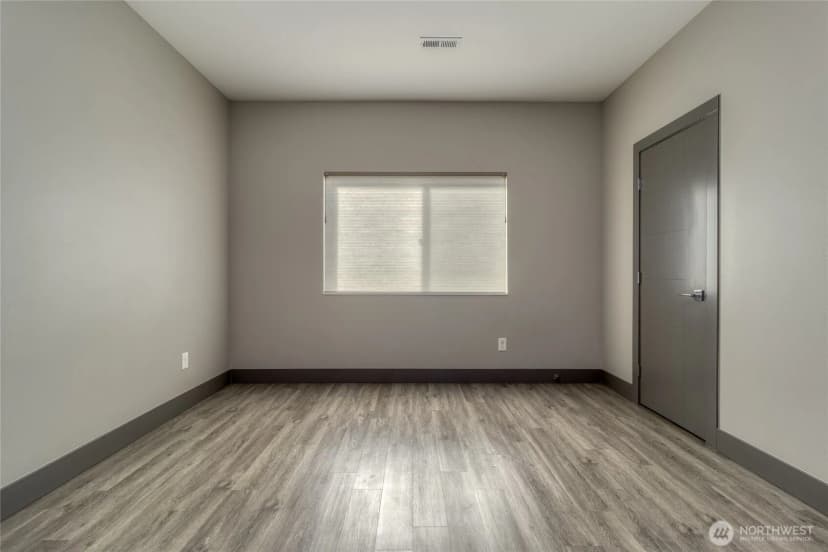 Property photo for 35 Ne Alpine Drive, College Place photo 25