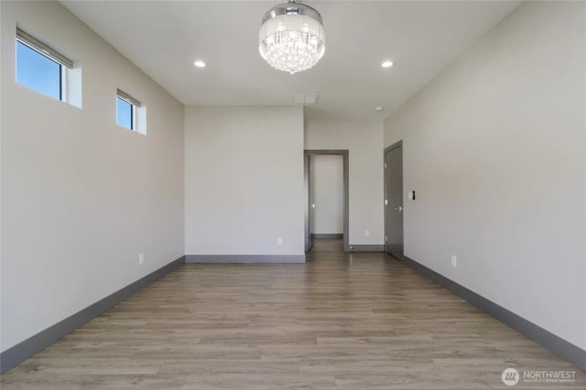 Property photo for 35 Ne Alpine Drive, College Place photo 16