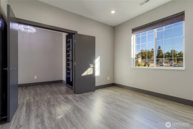 Property photo for 35 Ne Alpine Drive, College Place photo 4