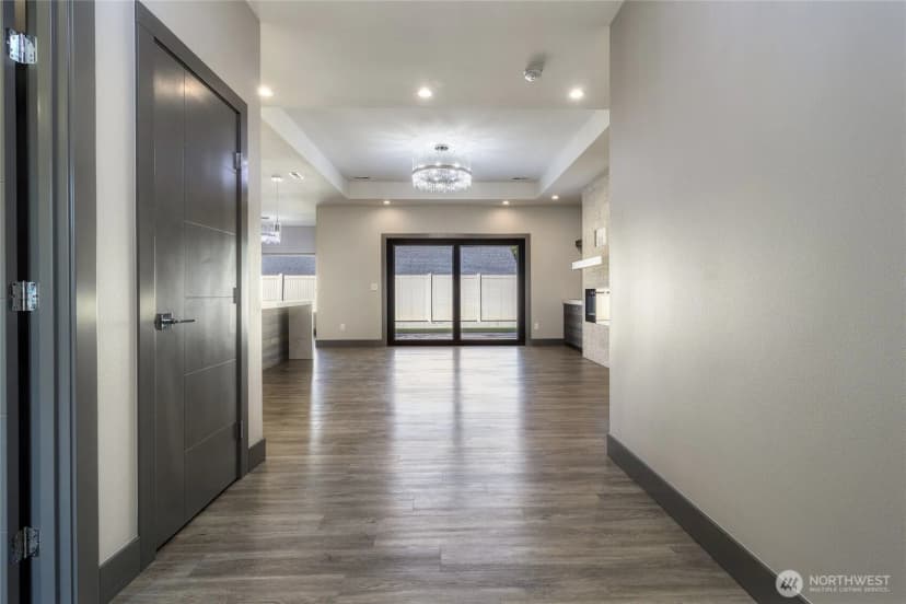 Property photo for 35 Ne Alpine Drive, College Place photo 6