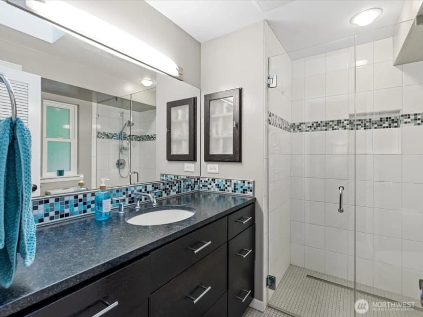 Property photo for 6503 142nd Place Sw, Edmonds photo 14