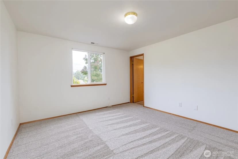 Property photo for 30634 115th Court Se, Auburn photo 14