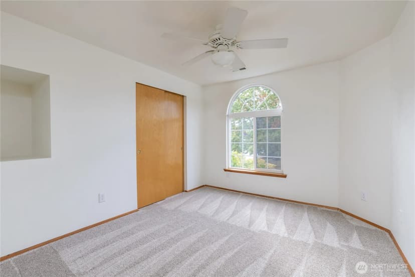 Property photo for 30634 115th Court Se, Auburn photo 17