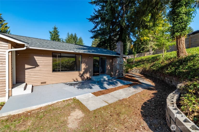 Property photo for 18428 146th Avenue Ne, Woodinville photo 32