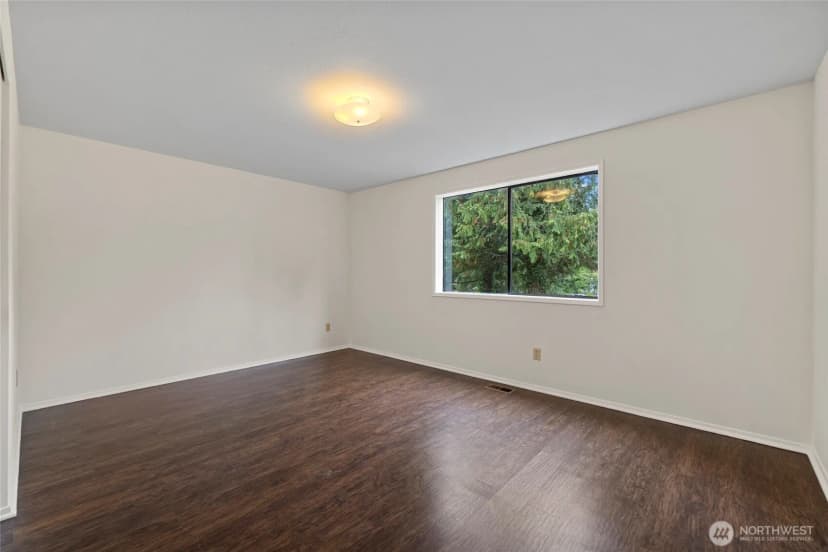 Property photo for 18428 146th Avenue Ne, Woodinville photo 25