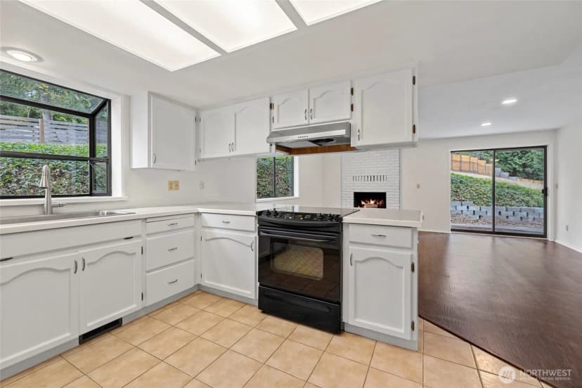 Property photo for 18428 146th Avenue Ne, Woodinville photo 17
