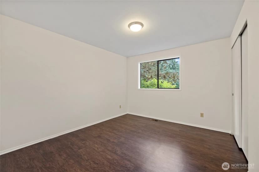 Property photo for 18428 146th Avenue Ne, Woodinville photo 23