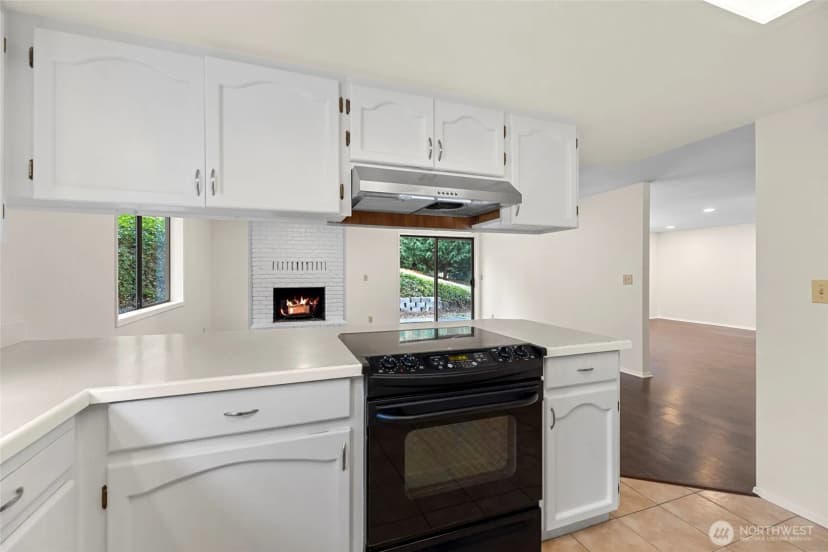 Property photo for 18428 146th Avenue Ne, Woodinville photo 18