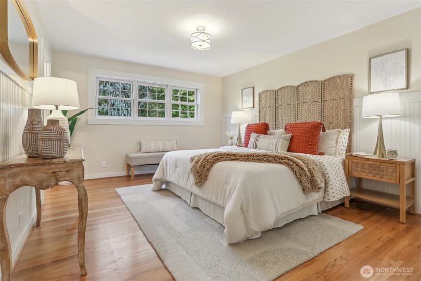 Property photo for 10718 12th Avenue Nw, Seattle photo 15