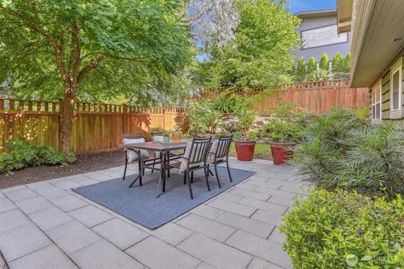 Property photo for 10718 12th Avenue Nw, Seattle photo 32