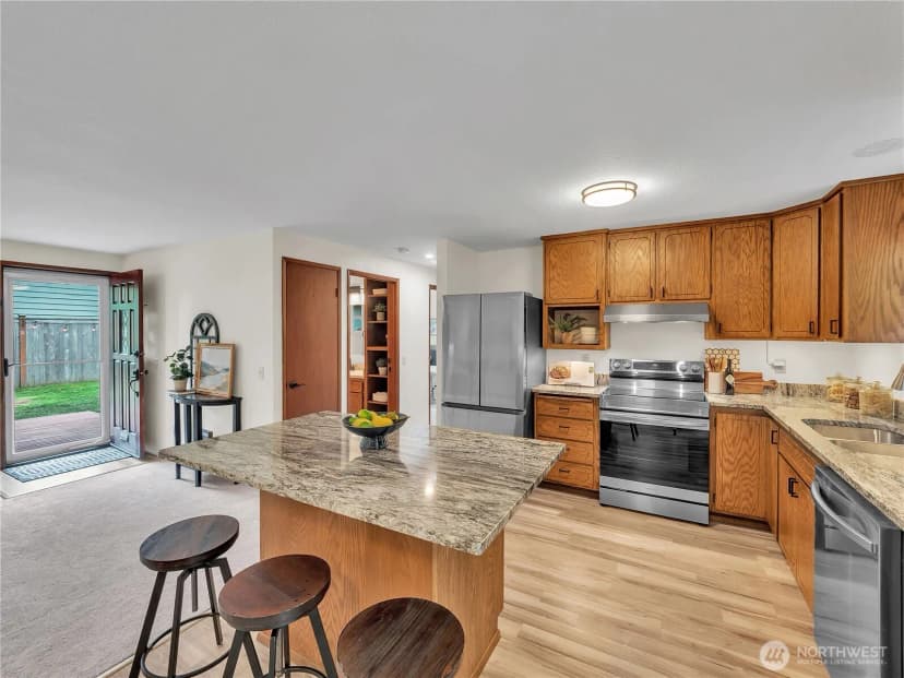 Property photo for 6314 Cady Road, Everett photo 8
