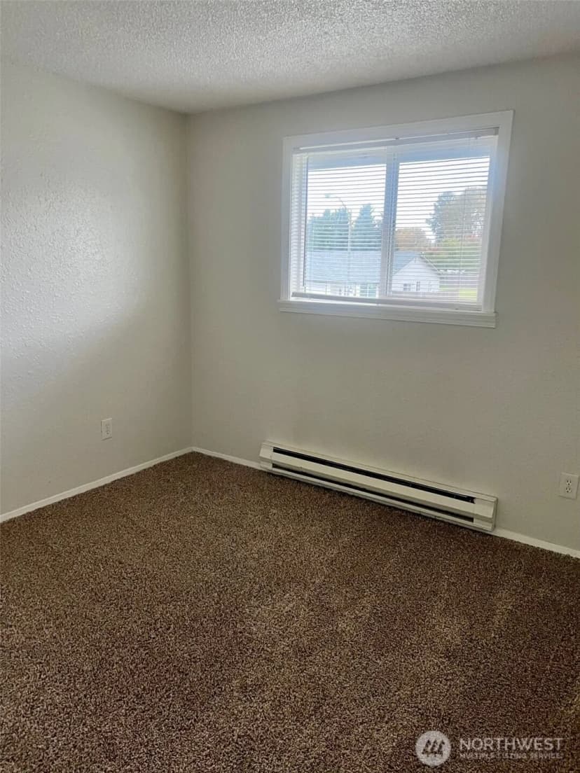 Property photo for 1224 1226 12th Avenue Nw, Puyallup photo 11