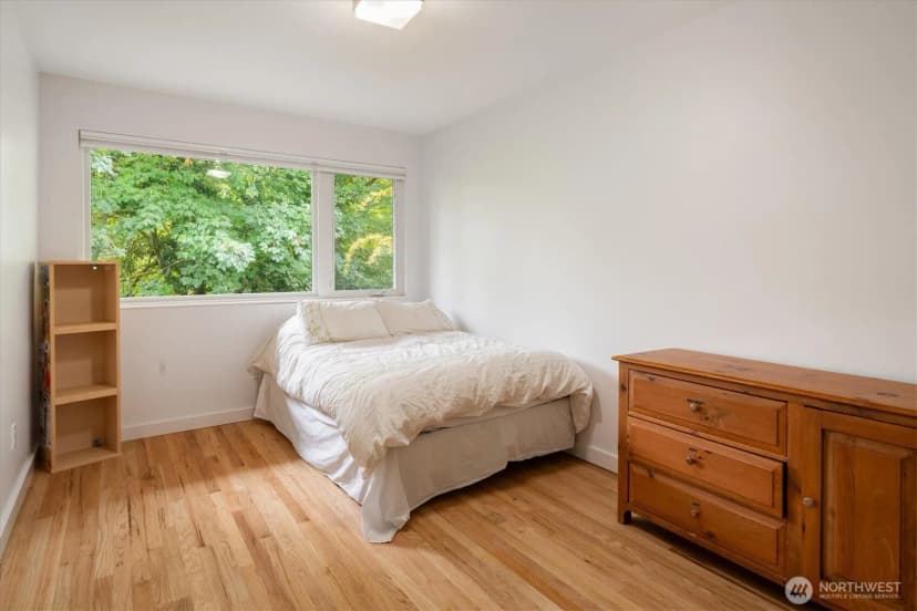 Property photo for 13558 41st Avenue Ne, Seattle photo 21
