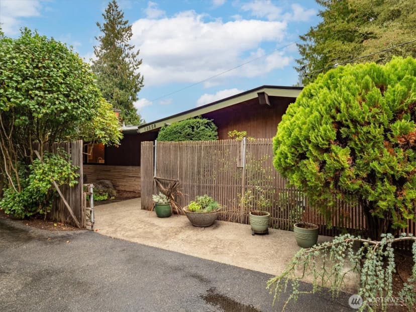 Property photo for 13558 41st Avenue Ne, Seattle photo 38