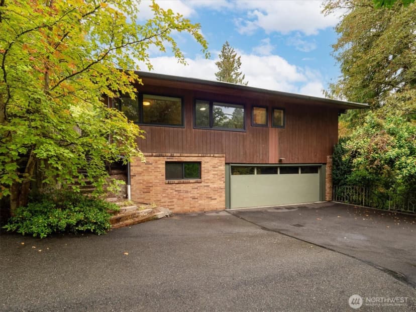 Property photo for 13558 41st Avenue Ne, Seattle photo 33