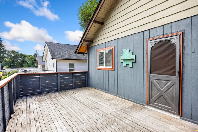Property photo for 316 Charlotte Avenue W, Bremerton photo 16