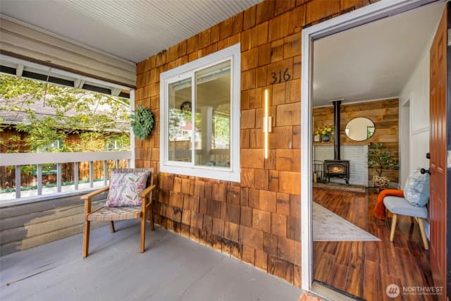 Property photo for 316 Charlotte Avenue W, Bremerton photo 4