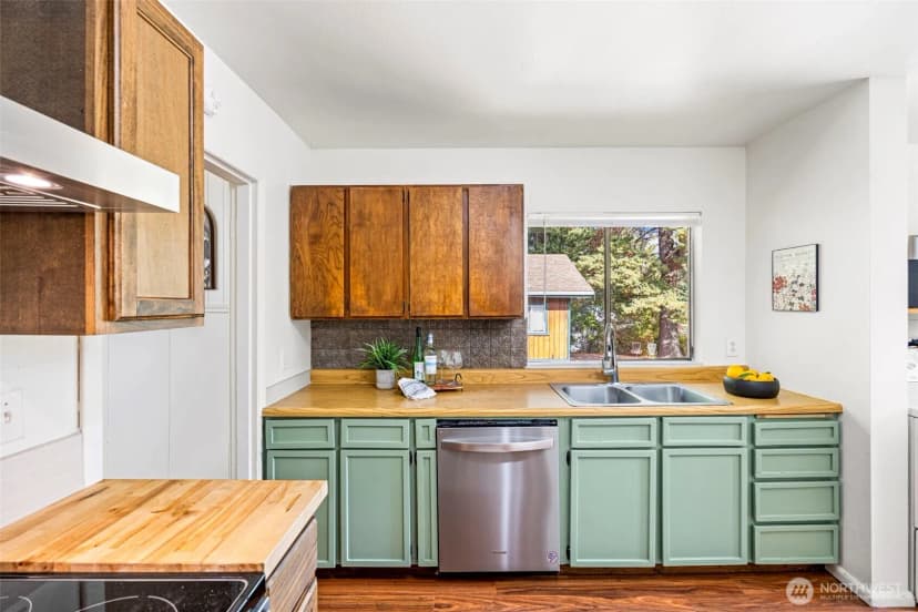 Property photo for 316 Charlotte Avenue W, Bremerton photo 11