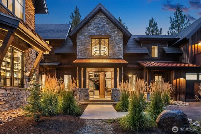 Property photo for 300 Gold Leaf Lane, Cle Elum photo 2