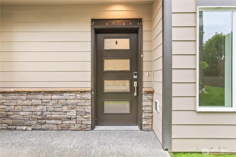 Property photo for 14913 48th Avenue W #c-4, Edmonds photo 4
