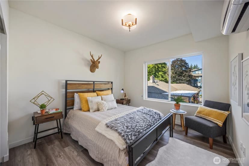 Property photo for 2152 N 185th Street, Shoreline photo 15