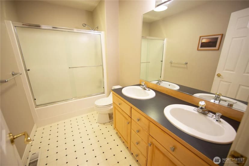 Property photo for 107 Springview Drive, Lynden photo 22
