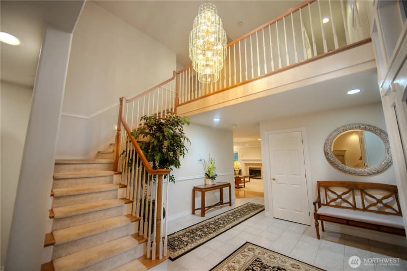 Property photo for 107 Springview Drive, Lynden photo 4