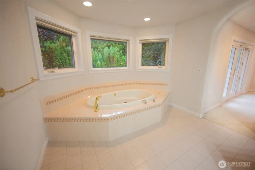 Property photo for 107 Springview Drive, Lynden photo 18