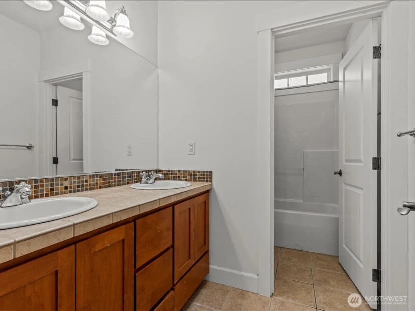 Property photo for 2626 Williams Avenue N, Renton photo 21