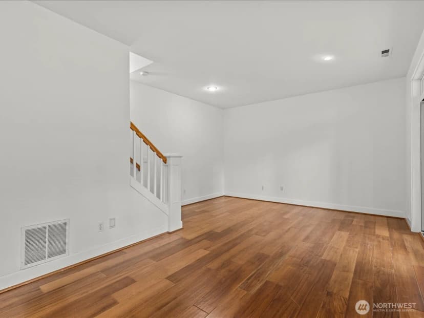 Property photo for 2626 Williams Avenue N, Renton photo 34