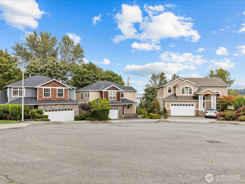 Property photo for 2626 Williams Avenue N, Renton photo 39
