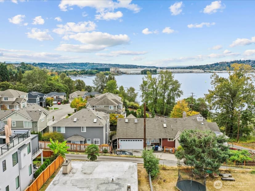 Property photo for 2626 Williams Avenue N, Renton photo 40