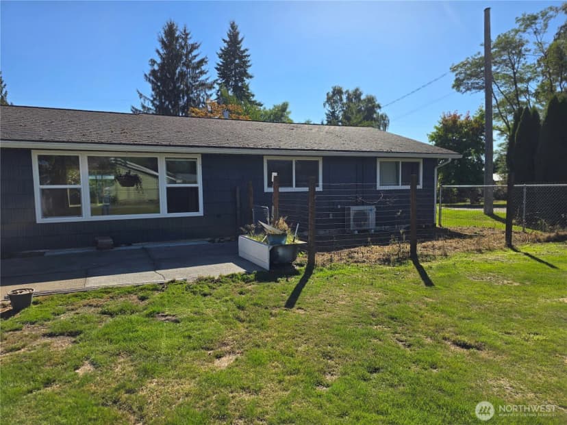 Property photo for 711 F Street, Forks photo 24