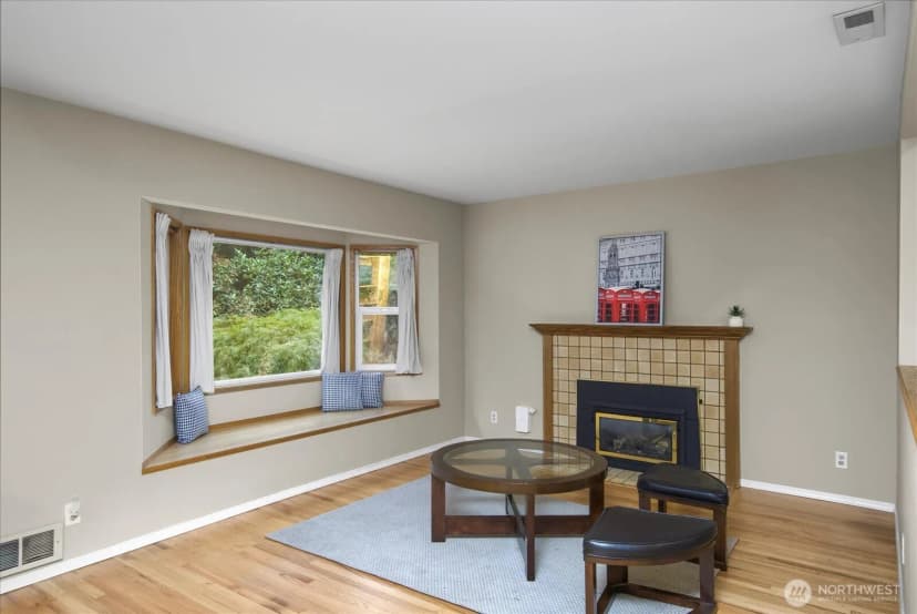 Property photo for 13028 Juanita Drive Ne, Kirkland photo 10