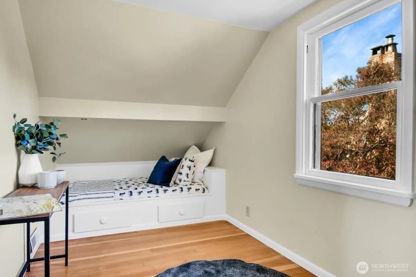 Property photo for 5608 34th Avenue Nw, Seattle photo 17