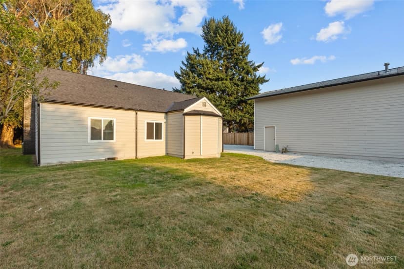 Property photo for 417 N Anacortes Street, Burlington photo 27