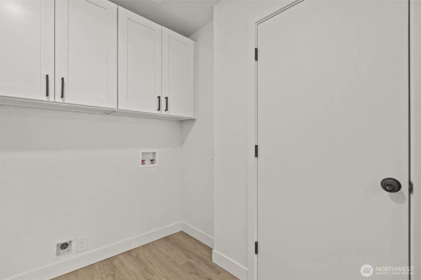 Property photo for 417 N Anacortes Street, Burlington photo 22