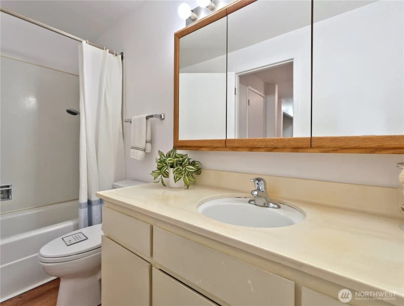 Property photo for 2104 Alki Avenue Sw #205, Seattle photo 24