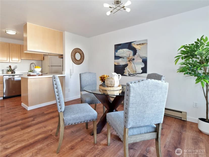 Property photo for 2104 Alki Avenue Sw #205, Seattle photo 7