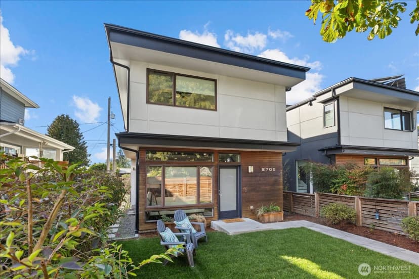 Property photo for 2705 47th Avenue Sw, Seattle