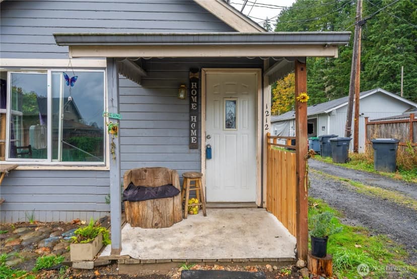 Property photo for 1212 W Railroad Avenue, Shelton photo 19