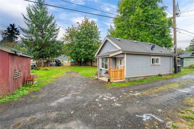 Property photo for 1212 W Railroad Avenue, Shelton photo 4