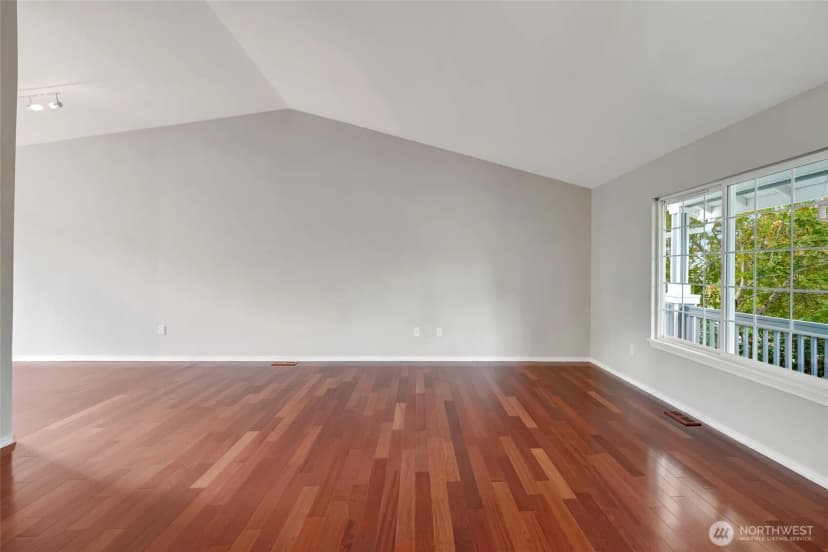 Property photo for 6026 52nd Street Ne, Marysville photo 6