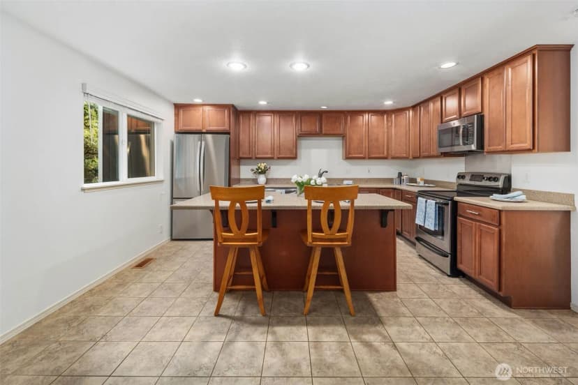 Property photo for 13214 Lakeridge Circle Nw, Silverdale photo 15