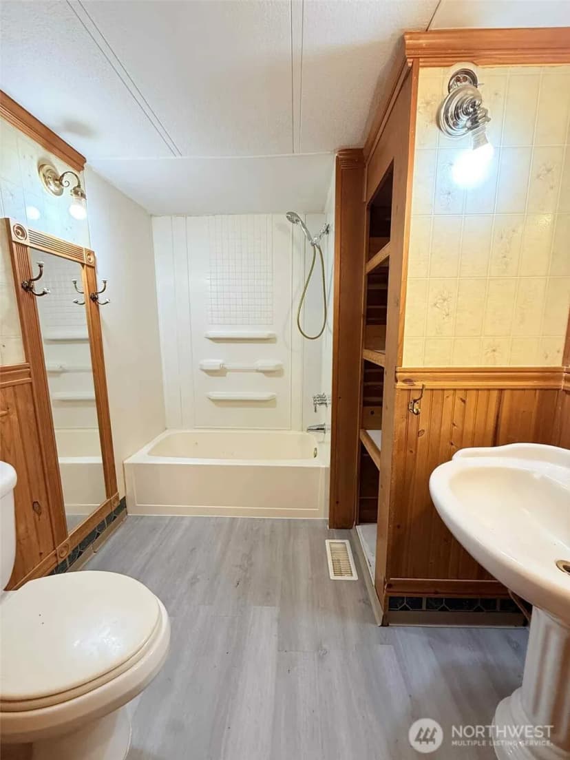Property photo for 55509 310th Avenue Court E, Ashford photo 19