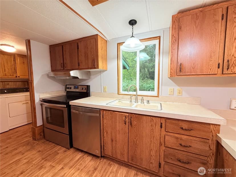 Property photo for 55509 310th Avenue Court E, Ashford photo 13