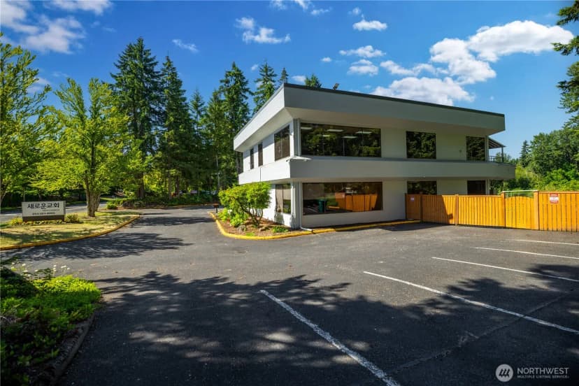 Property photo for 33901 9th Avenue S, Federal Way photo 3