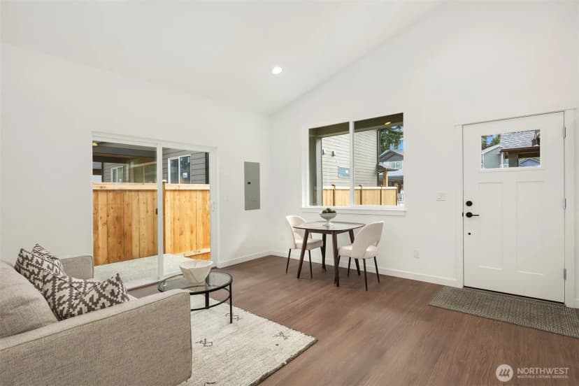Property photo for 12330 13th Place Sw #2c, Burien photo 9