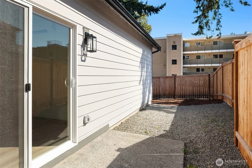 Property photo for 12330 13th Place Sw #2c, Burien photo 13